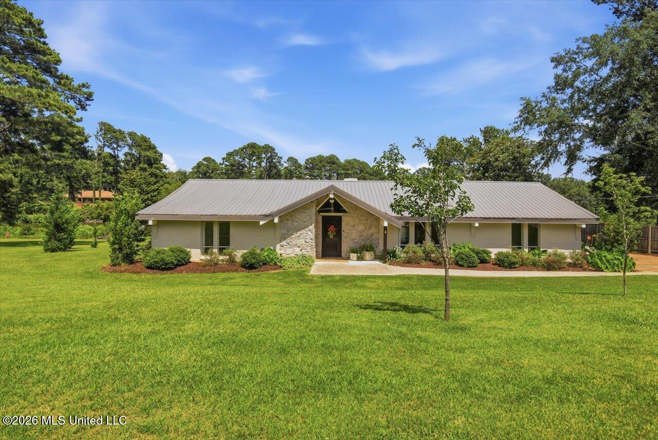 238 Kiowa Drive Madison Mississippi United States, for Sale, residential, Jessica McLaurin, Rezults Realty, LLC