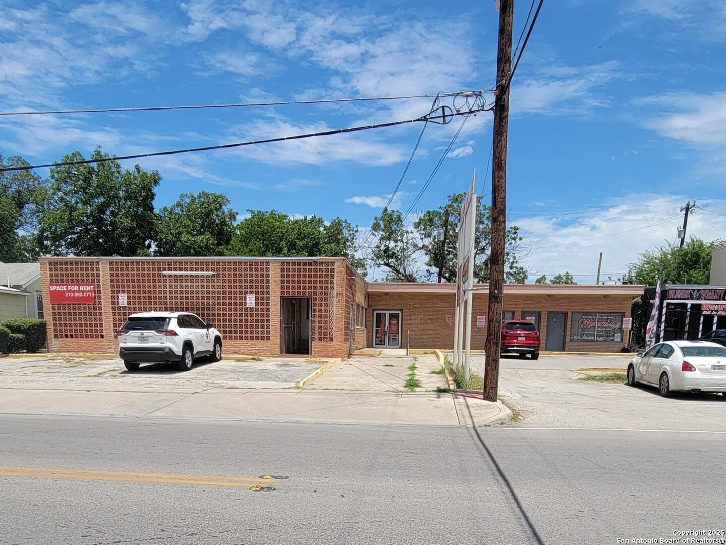 711 KIRK  Pl San Antonio Texas United States, for Sale, commercial, Angelica Albanese Wilson, The Firm Real Estate Advisors