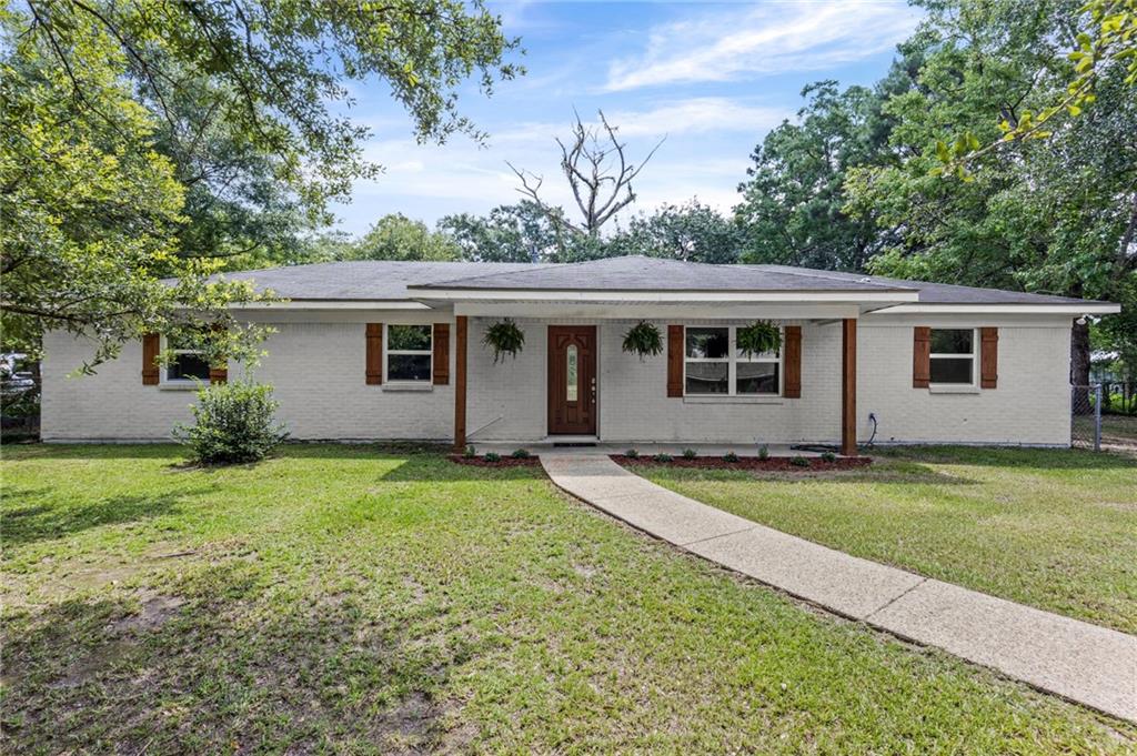 5726 Apache Drive Satsuma Alabama United States, for Sale, residential,  , Rezults Real Estate Services, LLC
