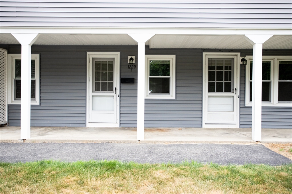 1229 Main St  UNIT E Holden Massachusetts United States, for Rent, residential,  , HouZingo