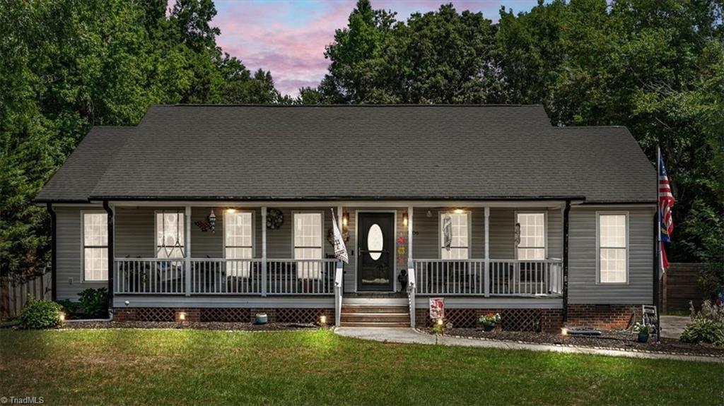 1906 Harris Drive Greensboro North Carolina United States, Sold, residential,  , The Headley Group Realty