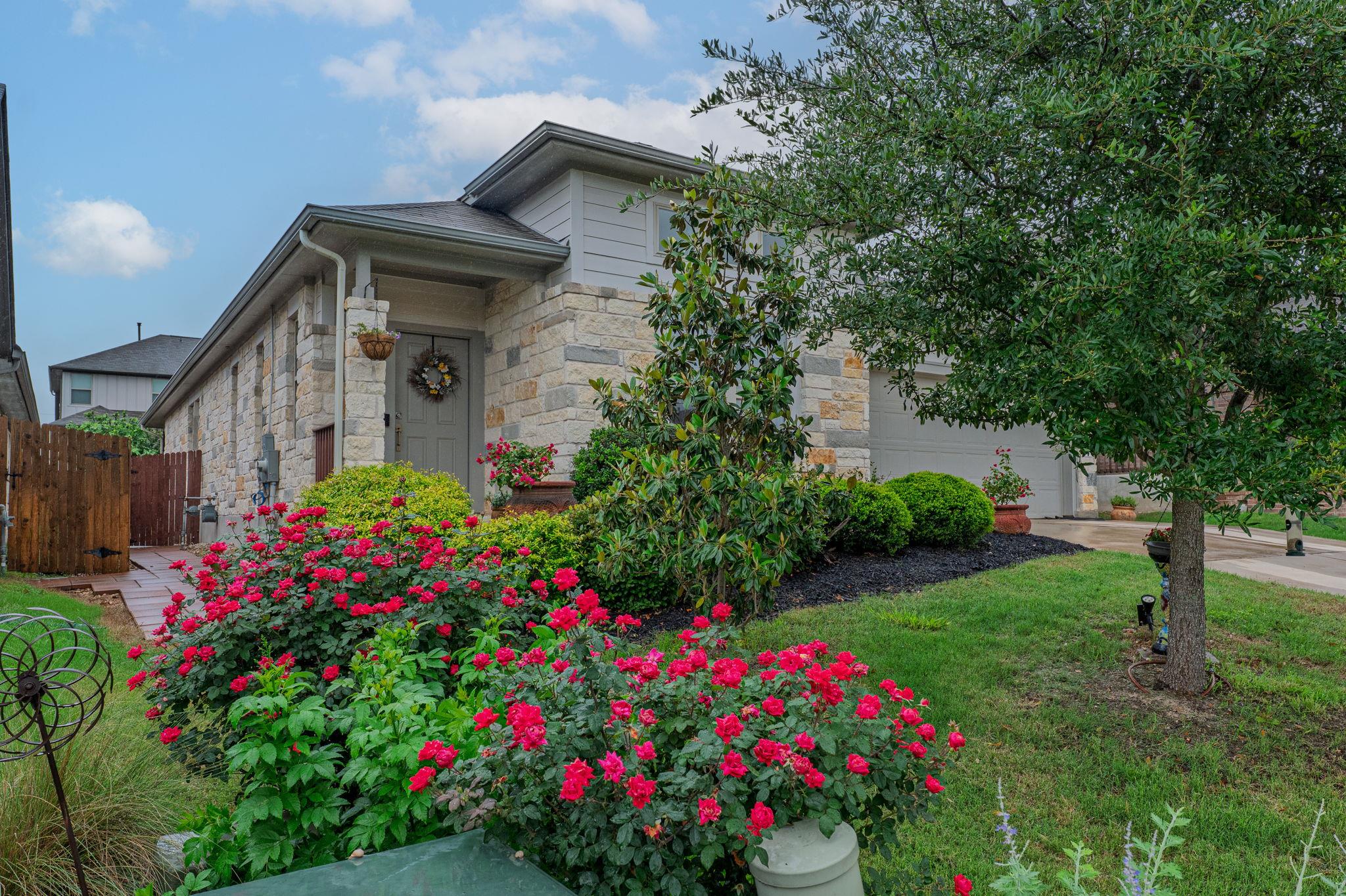 1009 Goldilocks LN Manchaca Texas United States, for Sale, residential,  , Mile Realty 