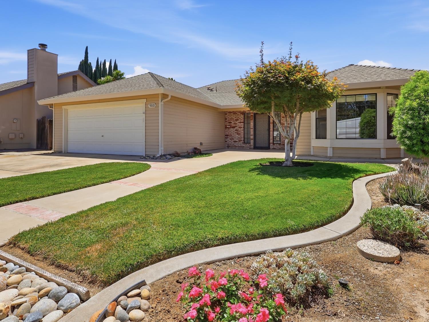 900 Multnomah Drive Modesto California United States, for Sale, residential,  , Royalty Property Management & Realty
