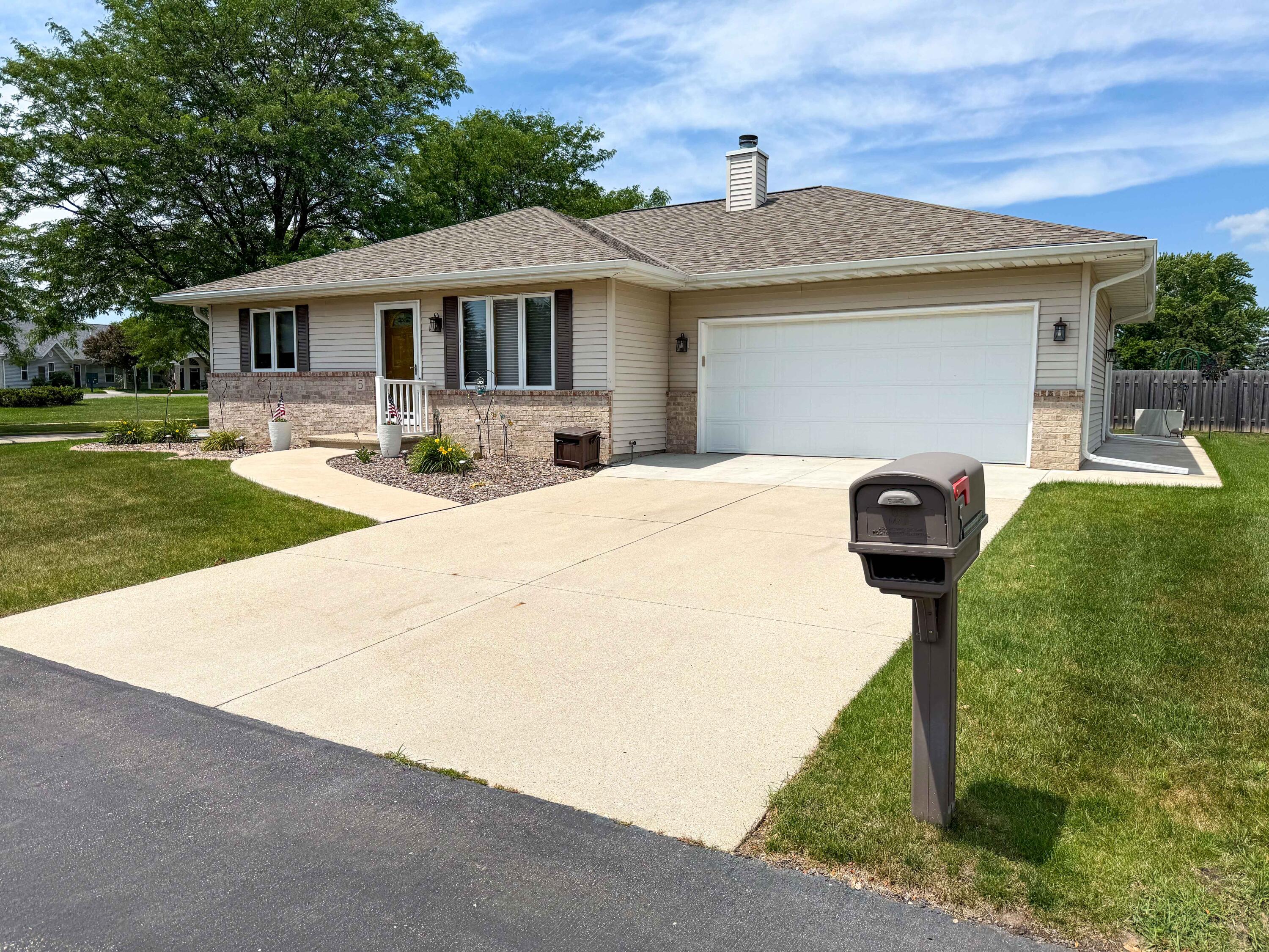 5 Prestige Cir Fond Du Lac Wisconsin United States, for Sale, residential,  , Roberts Homes and Real Estate