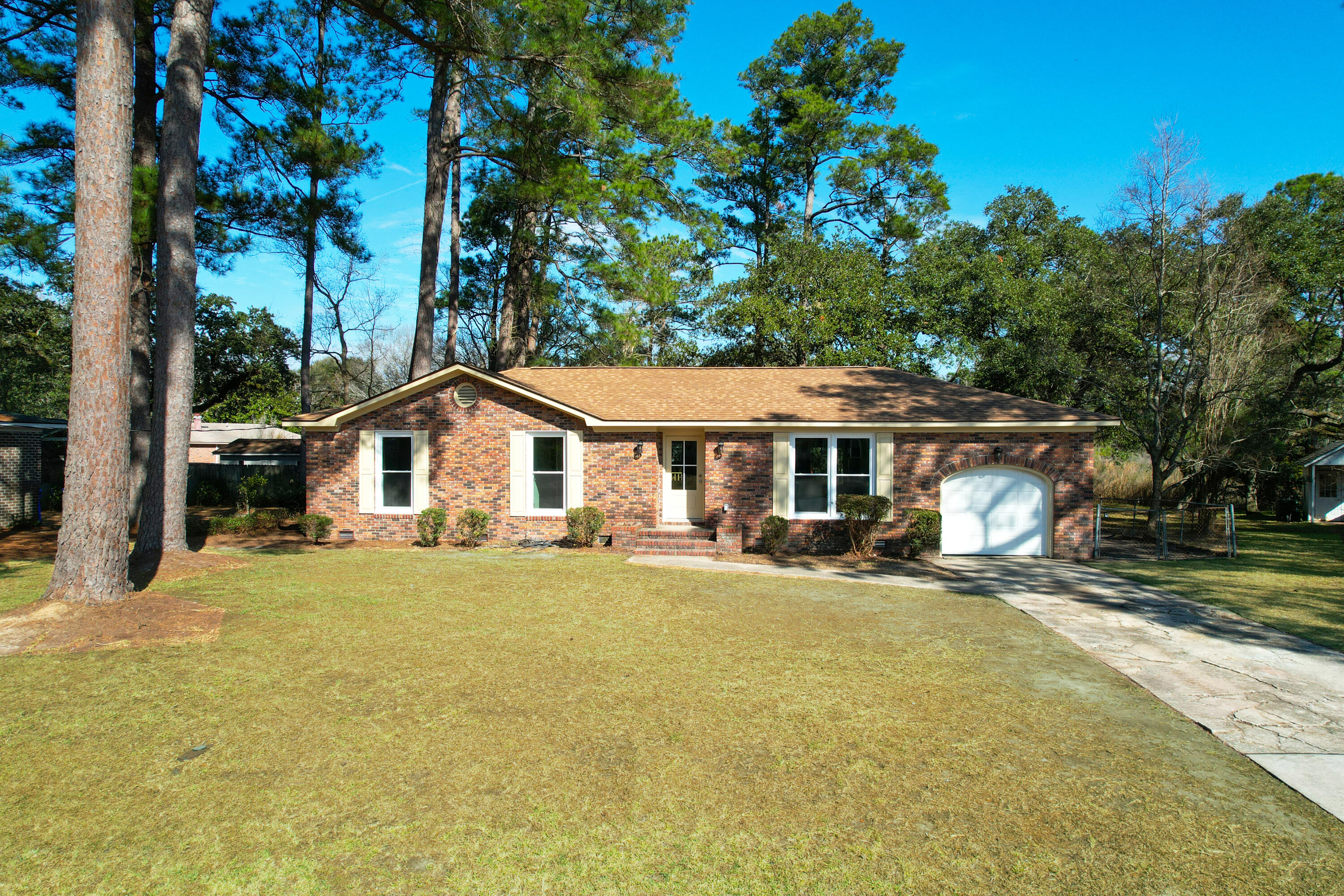2134 Eve Circle Charleston South Carolina United States, for Sale, residential, Bobbie  Rose, Keller Williams Realty Charleston/West Ashley