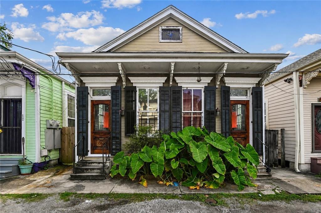 1916 18 CONSTANTINOPLE Street New Orleans Louisiana United States, for Sale, residential,  , 1st BMG REALTY