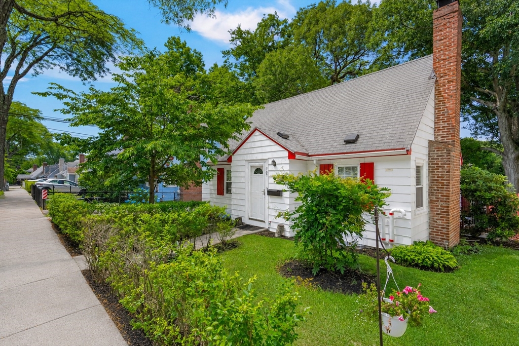 567 Poplar Street Boston Massachusetts United States, for Sale, residential,  , The Edwards Realty Team - Barrett Sotheby's International Realty