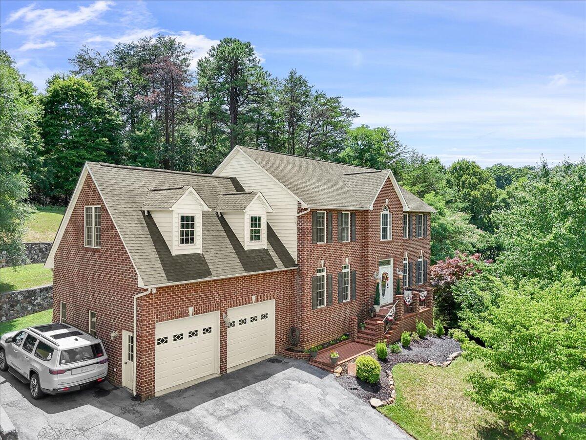 5306 Dresden CIR Roanoke Virginia United States, for Sale, residential,  , Varney Realty Partners