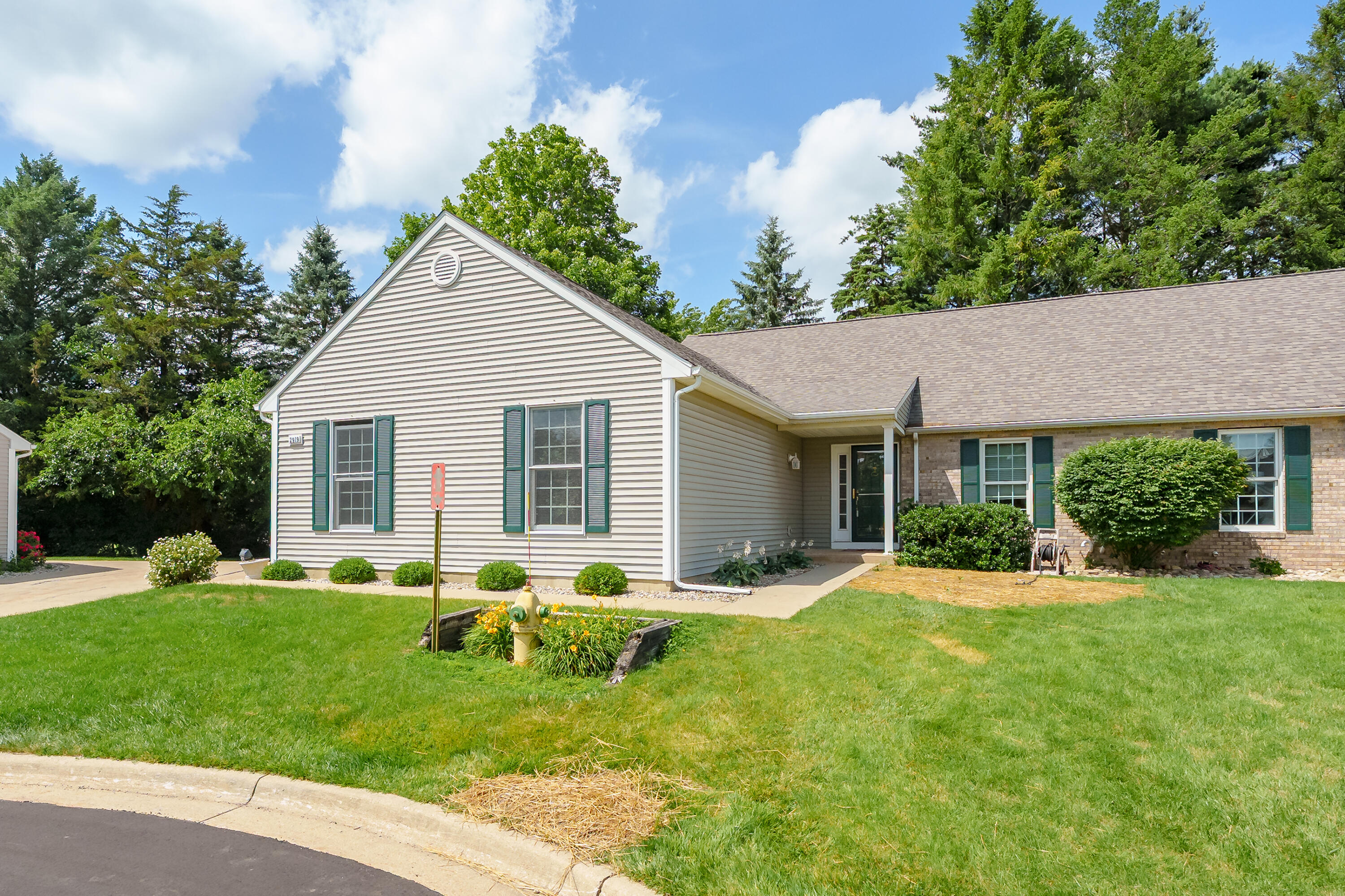 2919 Hunters Place APT 19 Kalamazoo Michigan United States, for Sale, residential,  , Evenboer-Walton Realtors