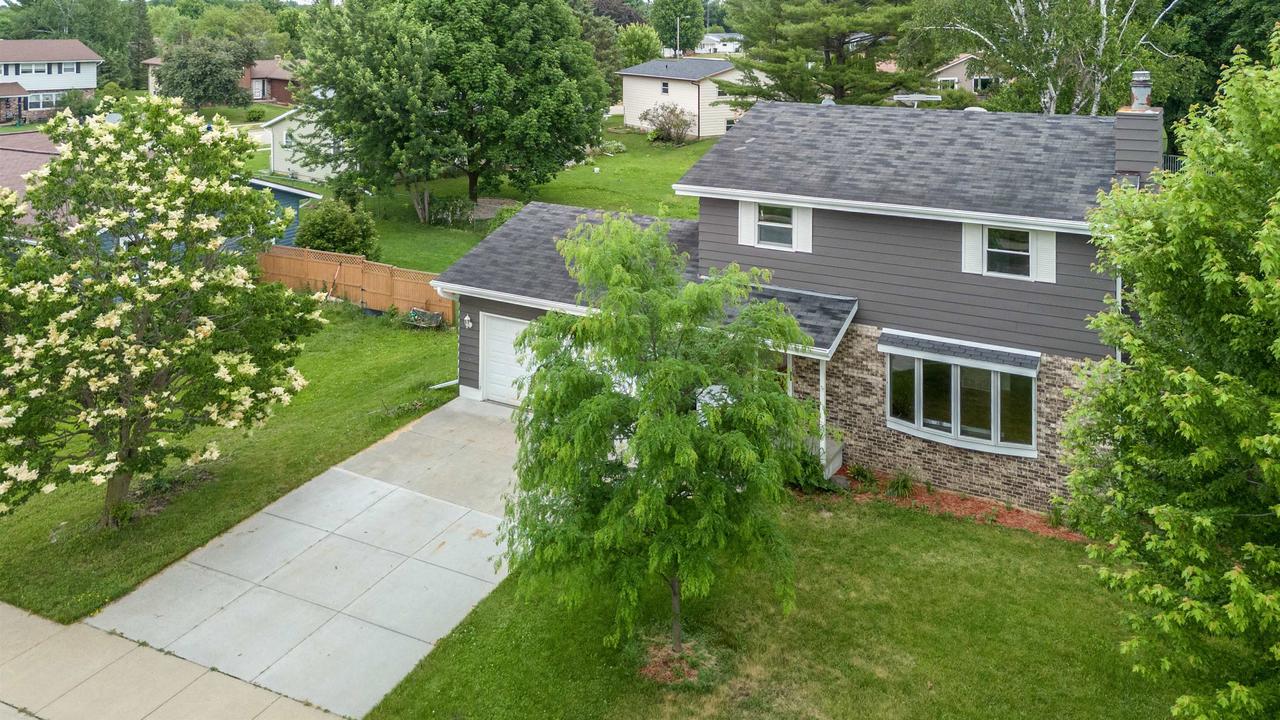 1289 Crossing Ridge Trail Sun Prairie Wisconsin United States, for Sale, residential, Todd Thiermann, Thiermann Realty Group LLC