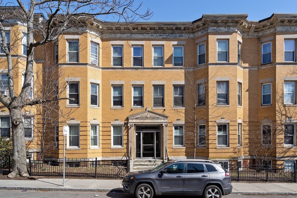 141 Chiswick  UNIT 1B Boston Massachusetts United States, for Rent, residential,  , Incom Demo Demo Office