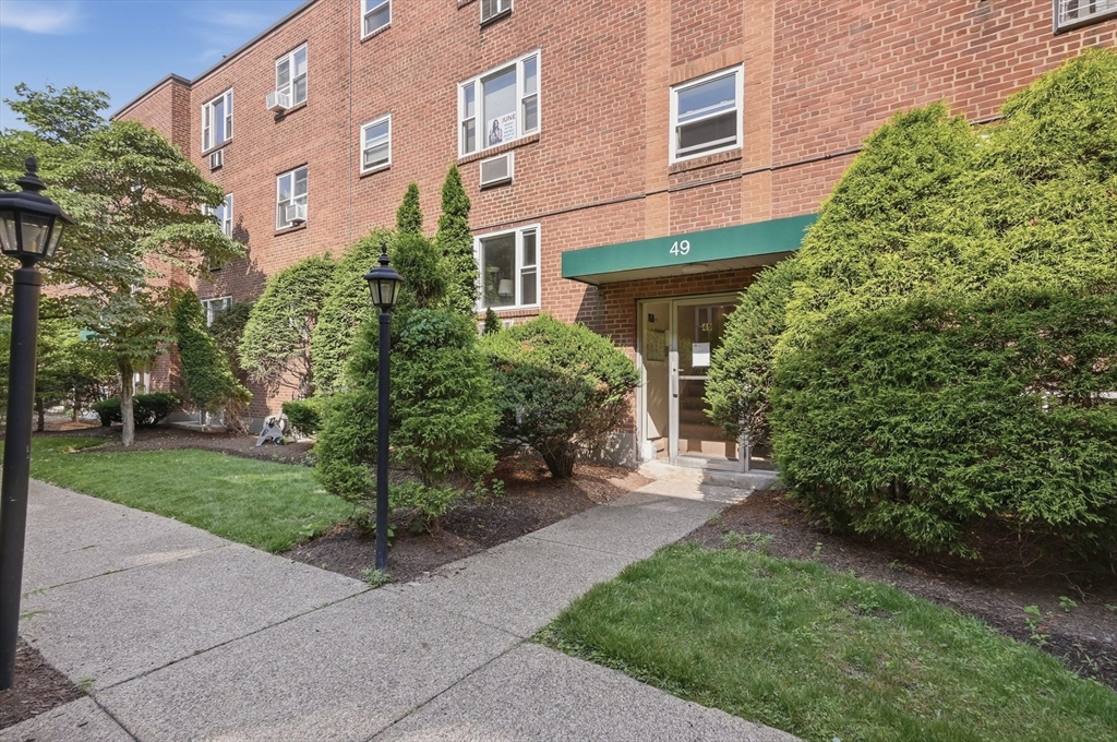 49 Colborne Road  UNIT B1 Boston Massachusetts United States, for Sale, residential,  , The Edwards Realty Team - Barrett Sotheby's International Realty