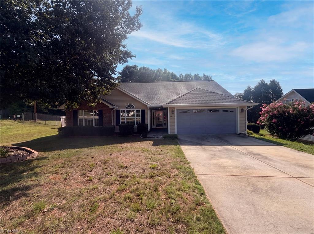 5702 River Glen Drive Greensboro North Carolina United States, for Sale, residential,  , The Headley Group Realty