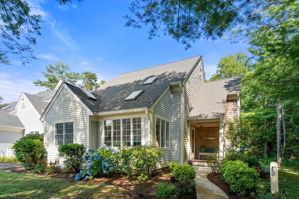 80 Gold Leaf Ln  UNIT 80 Mashpee Massachusetts United States, for Sale, residential, Susan Bevilacqua, Douglas Elliman Real Estate