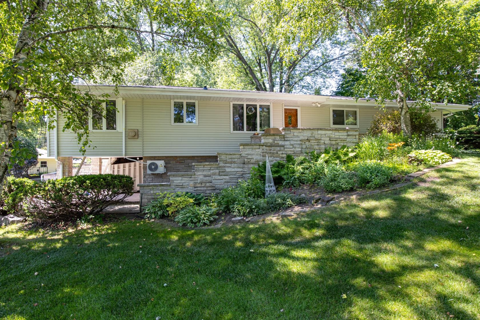 6021 N ROSEWOOD Drive Appleton Wisconsin United States, for Sale, residential,  , Fireside Realty LLC