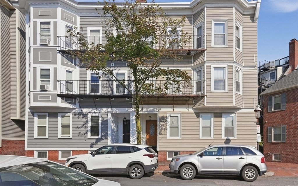 22 Park Street UNIT 3 Boston Massachusetts United States, for Sale, residential, Darcy Bento, South Boston Realtor Bento Real Estate Group, Bento Real Estate Group, Inc.
