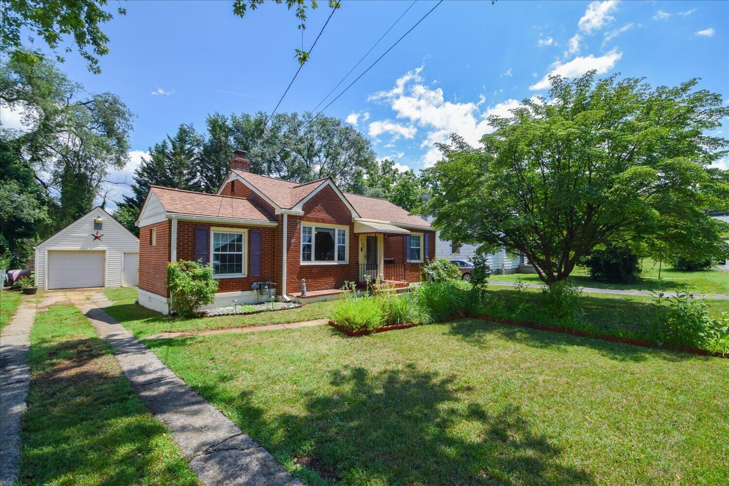2527 Averett ST Roanoke Virginia United States, for Sale, residential,  , Varney Realty Partners