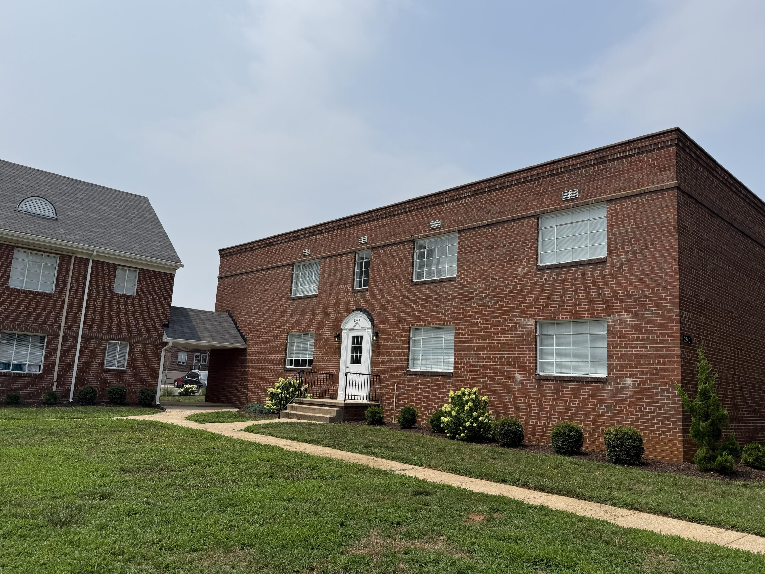 2340 Denniston AVE APT 65 Roanoke Virginia United States, for Rent, residential,  , Varney Realty Partners