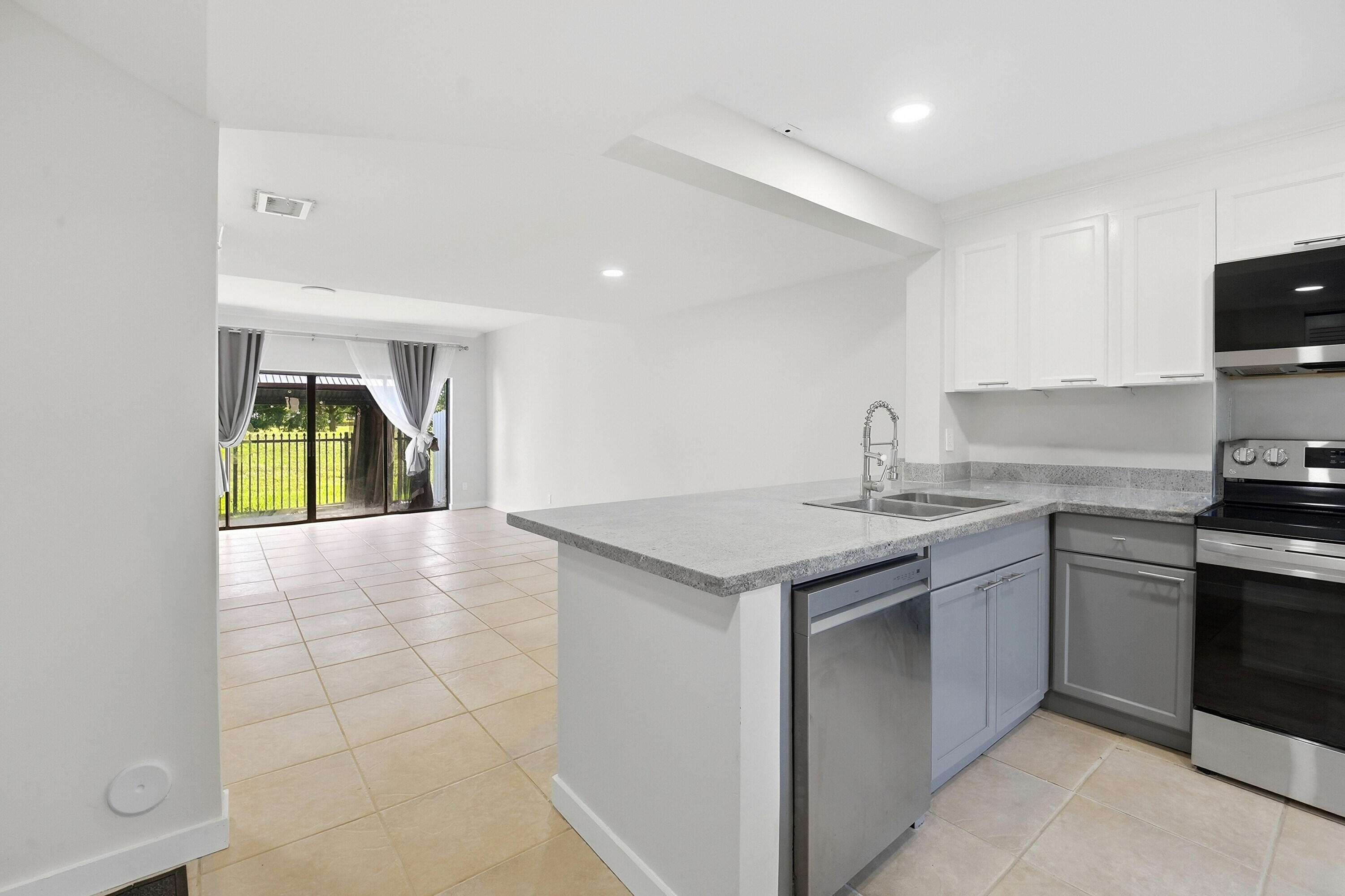 642 NE 195th Street Miami Florida United States, for Rent, residential,  , RCA Realty Group