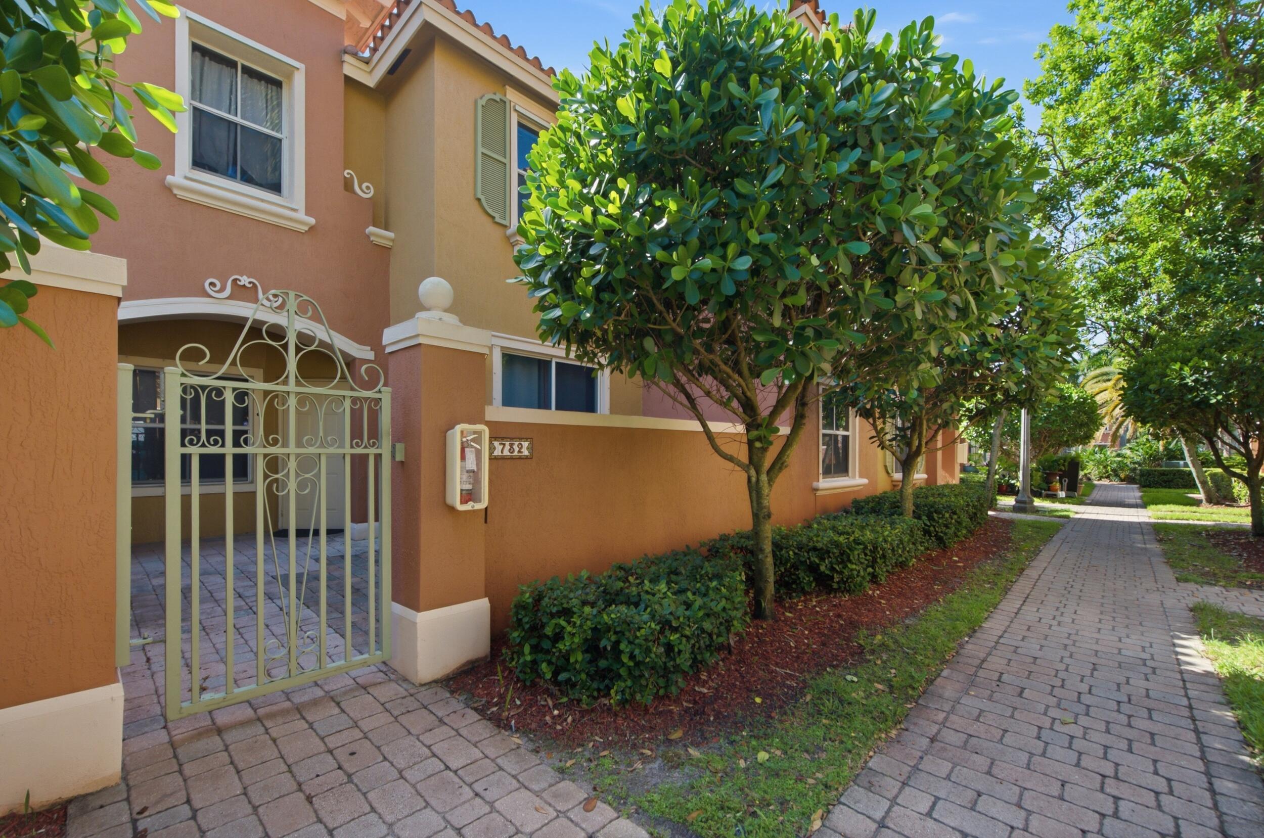 732 SW 106th Avenue APT 2011 Pembroke Pines Florida United States, for Rent, residential,  , RCA Realty Group