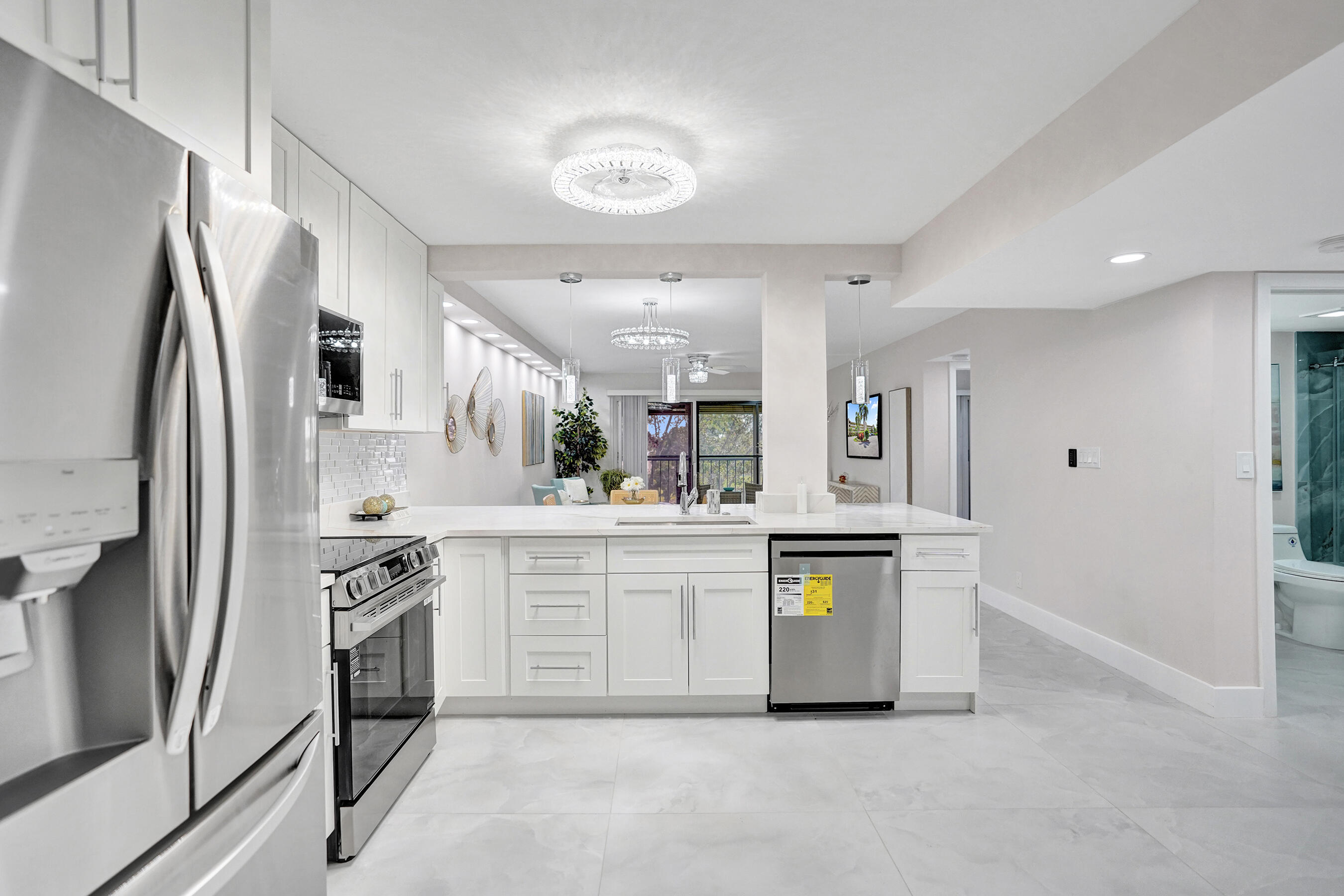 7146 Huntington Lane APT 402 Delray Beach Florida United States, for Sale, residential, , InCom Real Estate - New Demo Office
