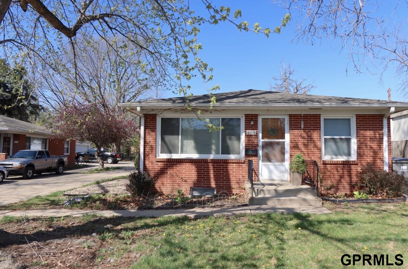825-827 S 40th Street Lincoln Nebraska United States, for Sale, residential,  , Wolf Professional Realty PC