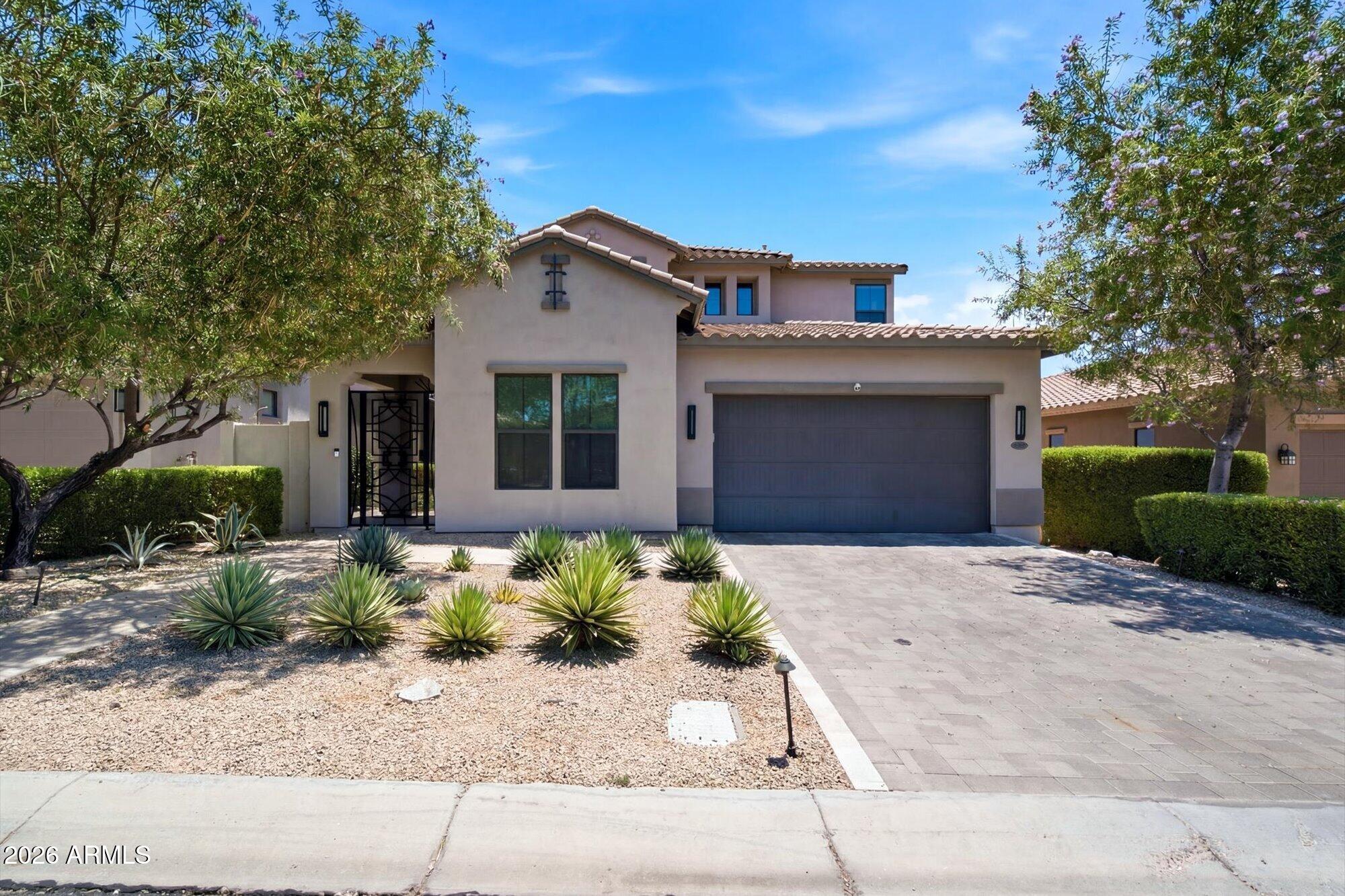 10019 E Hillside Drive Scottsdale Arizona United States, for Sale, residential, Laura Davis, CNREN at Real Broker