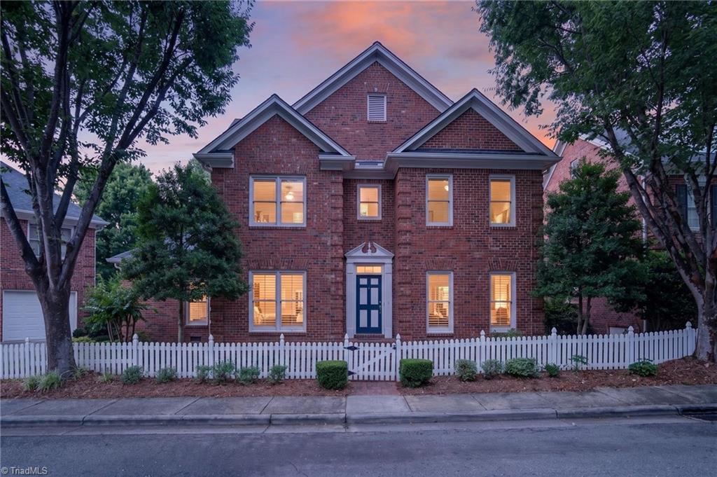 14 Checkerberry Square Greensboro North Carolina United States, Sale Pending, residential,  , The Headley Group Realty