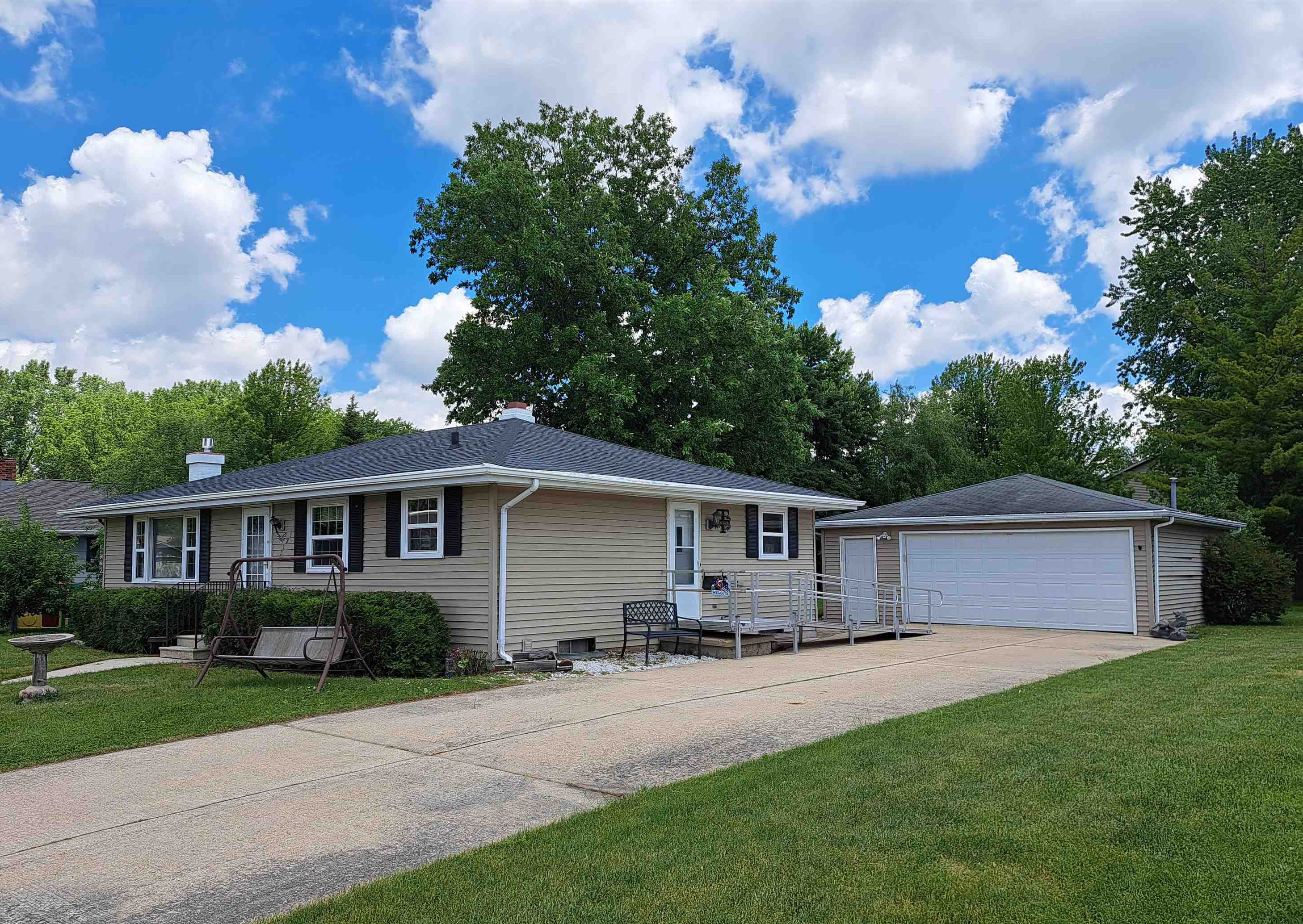 1121 CALDER Street Menasha Wisconsin United States, Sold, residential, , Fireside Realty LLC