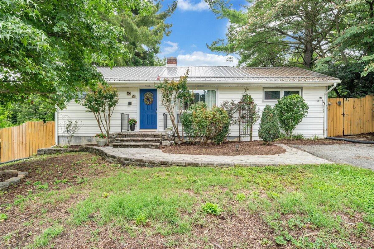 100 Roseland DR Christiansburg  United States, for Sale, residential, Stephanie Varney, Varney Realty Partners