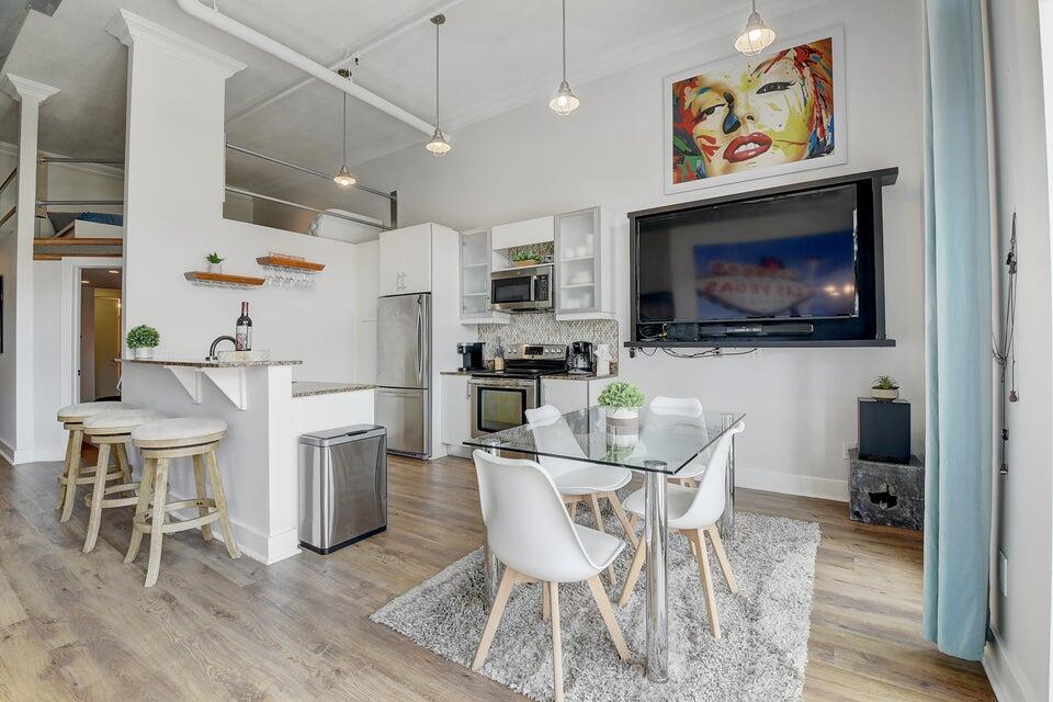 185 NE 4th Avenue APT 210 Delray Beach Florida United States, for Rent, residential, Arlene   Toolsie  , Re/Max Direct