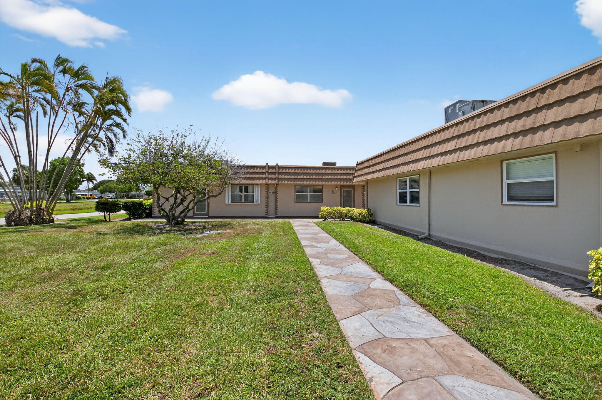 360 Seville  APT O Delray Beach Florida United States, for Sale, residential, Arlene   Toolsie  , Re/Max Direct