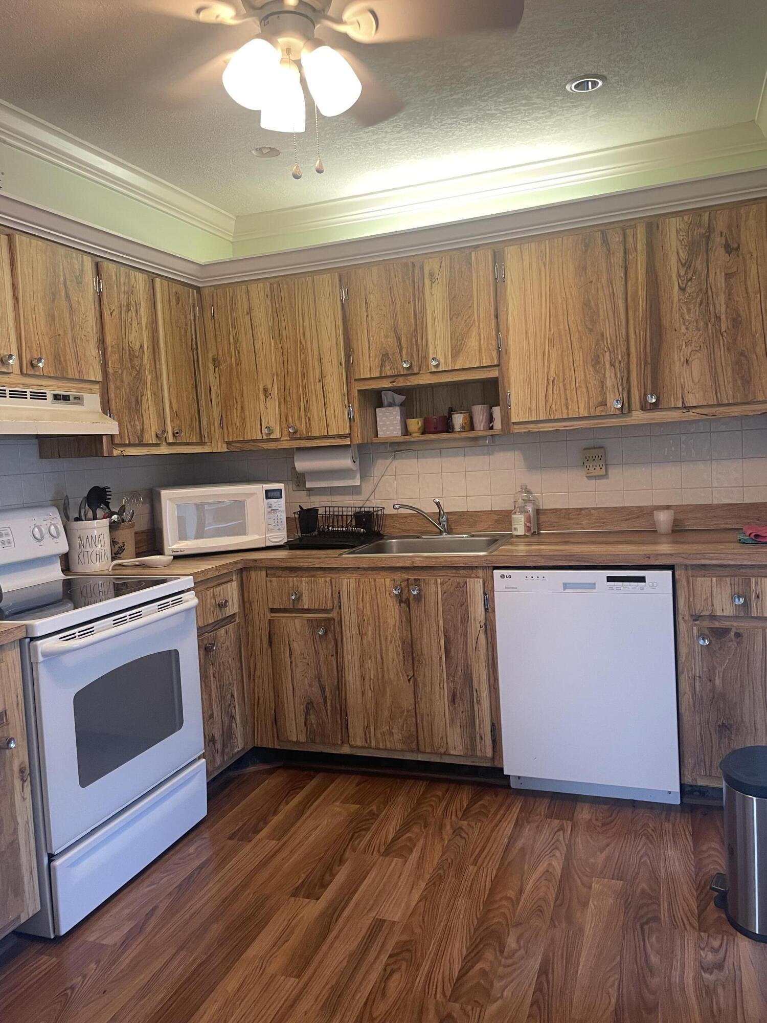 523 Piedmont K Delray Beach Florida United States, for Sale, residential, Arlene   Toolsie  , Re/Max Direct