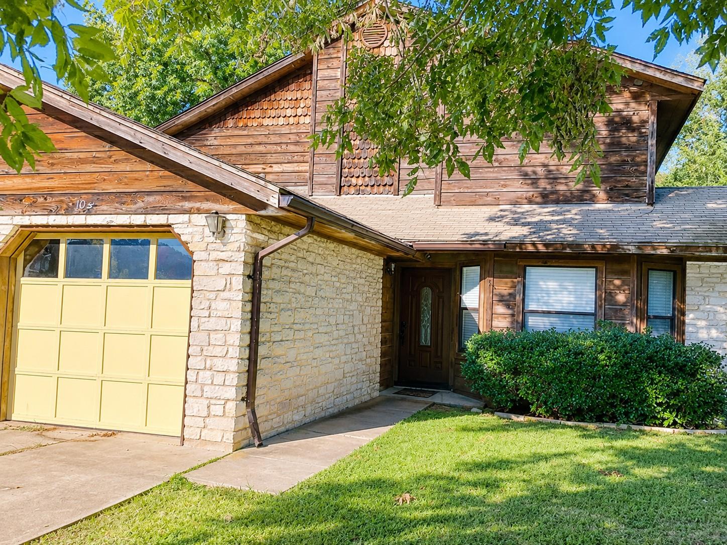 104 Leona ST Lockhart Texas United States, for Rent, residential,  , Link Realty, LLC
