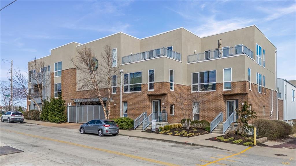1605 Summit Street Kansas City Missouri United States, for Sale, residential, Crystal Bade, Boveri Realty Group