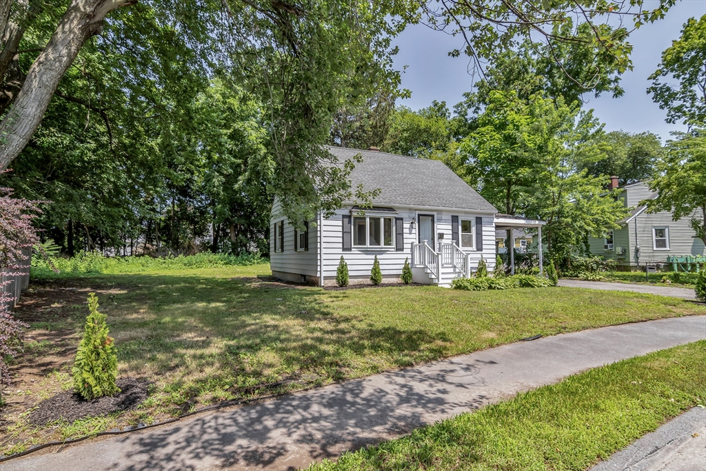 16 Beaconsfield Street Lawrence Massachusetts United States, Sale Pending, residential, , Empire Real Estate™