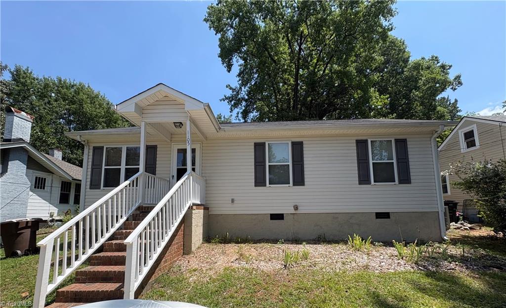 1105 Glenwood Avenue Greensboro North Carolina United States, Sale Pending, residential,  , The Headley Group Realty