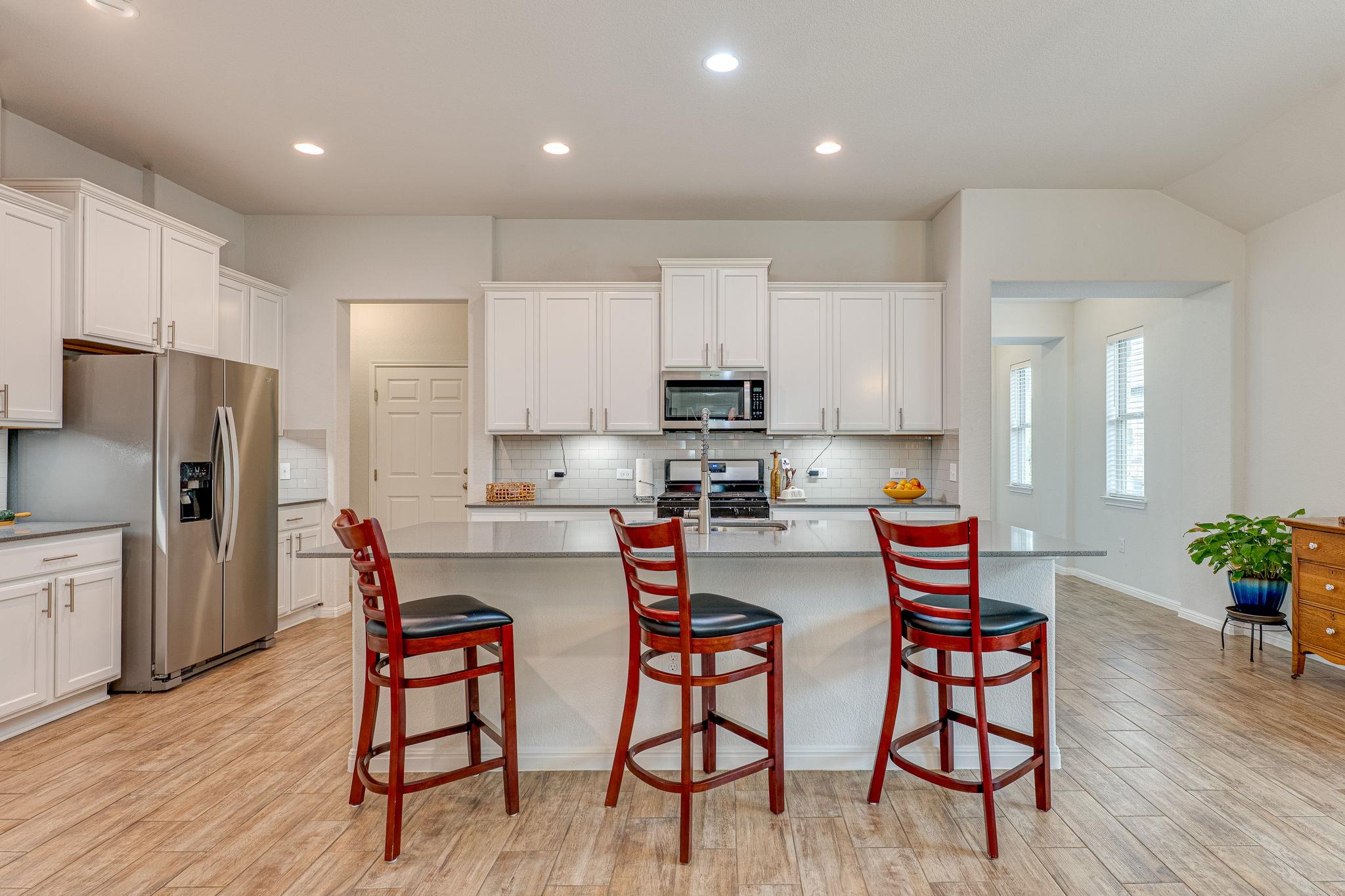 1009 Goldilocks LN Manchaca Texas United States, for Sale, residential,  , Mile Realty 