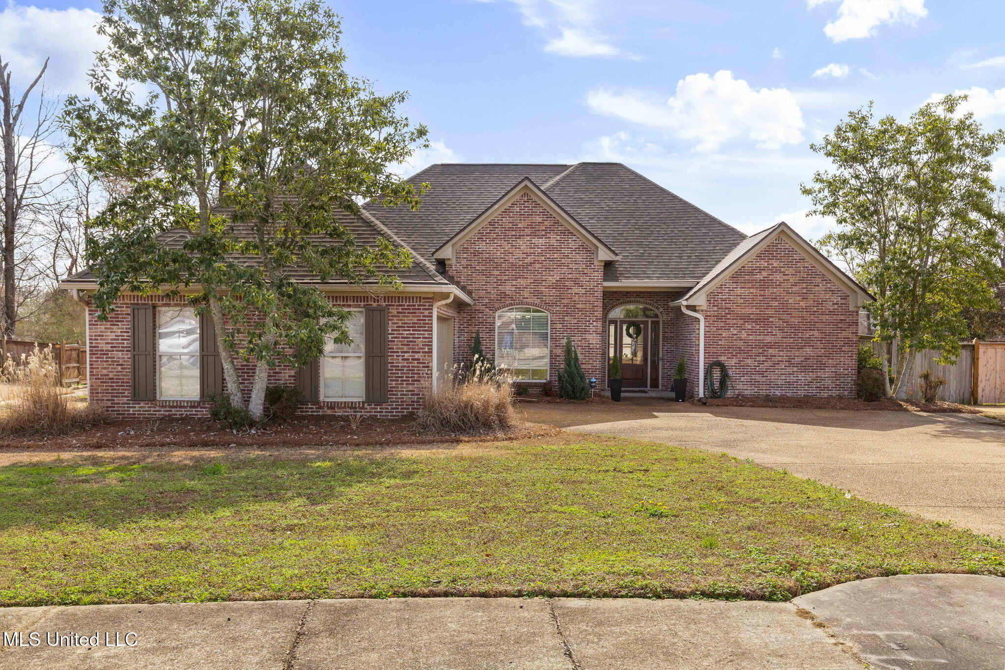 101 Bear Creek Circle Canton Mississippi United States, for Sale, residential, Jessica McLaurin, Rezults Realty, LLC