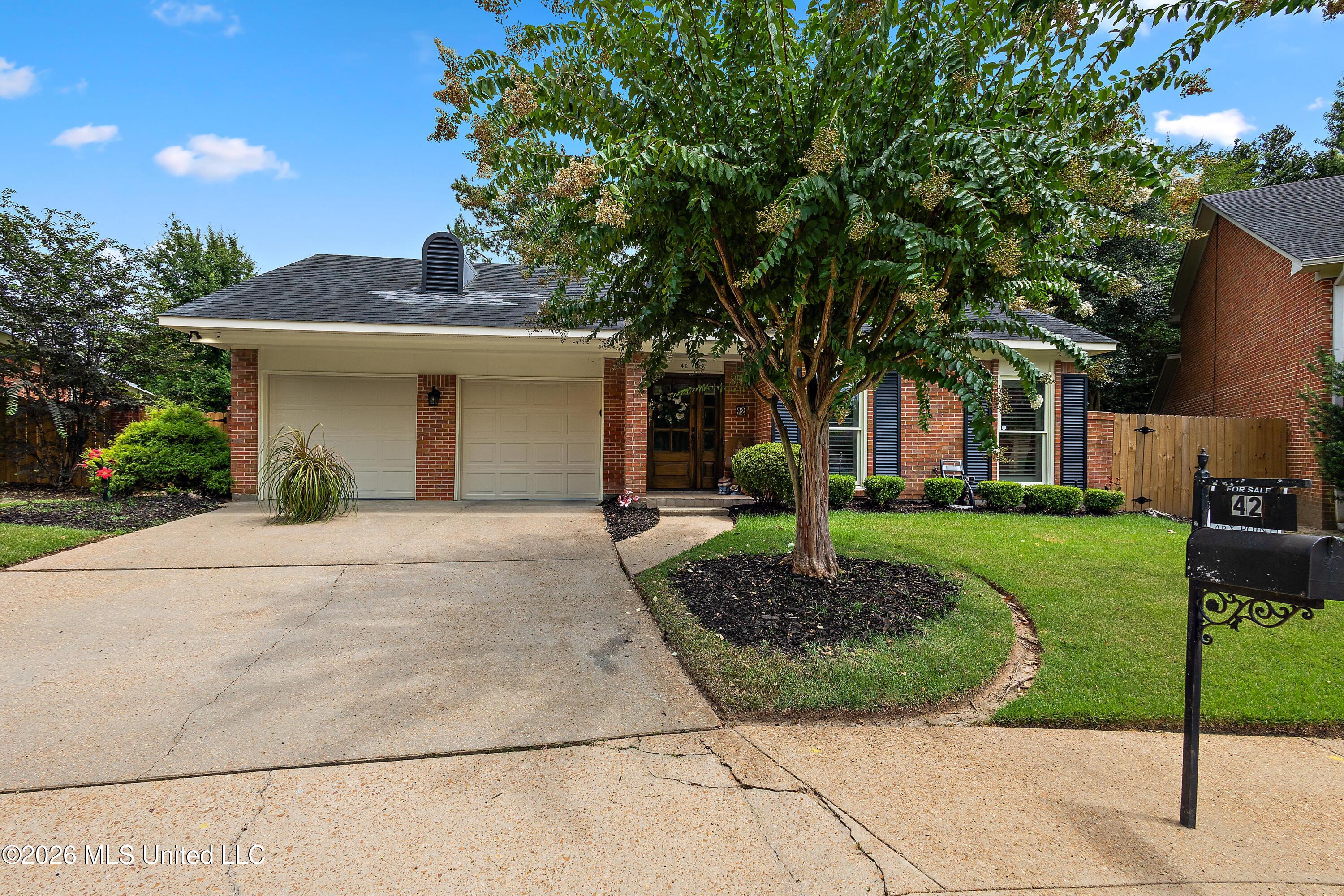 42 Robinwood Place Jackson Mississippi United States, for Sale, residential, Jessica McLaurin, Rezults Realty, LLC