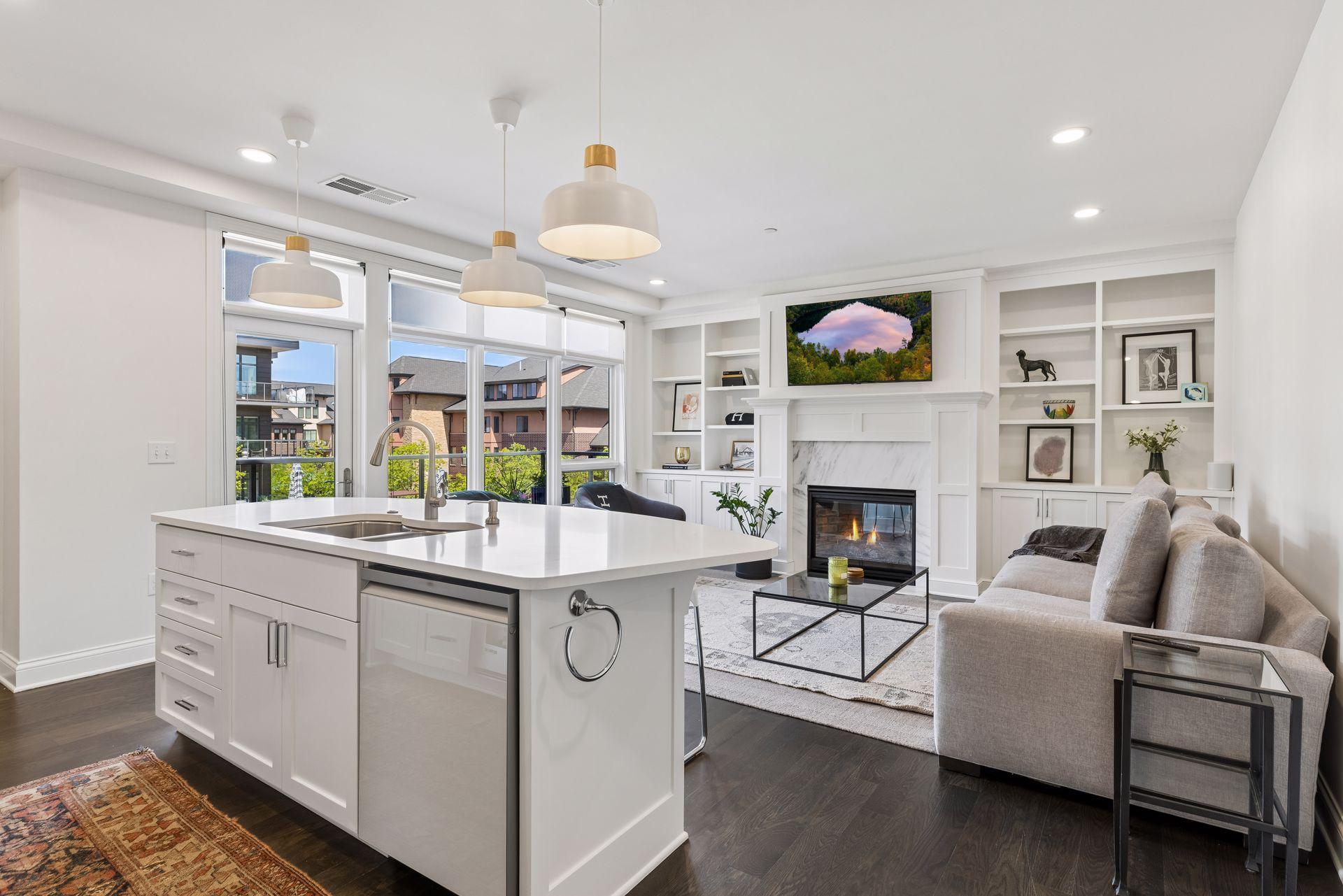 875 Lake Street APT 315 Wayzata Minnesota United States, for Sale, residential, Kathy Sawicki, Coldwell Banker Realty