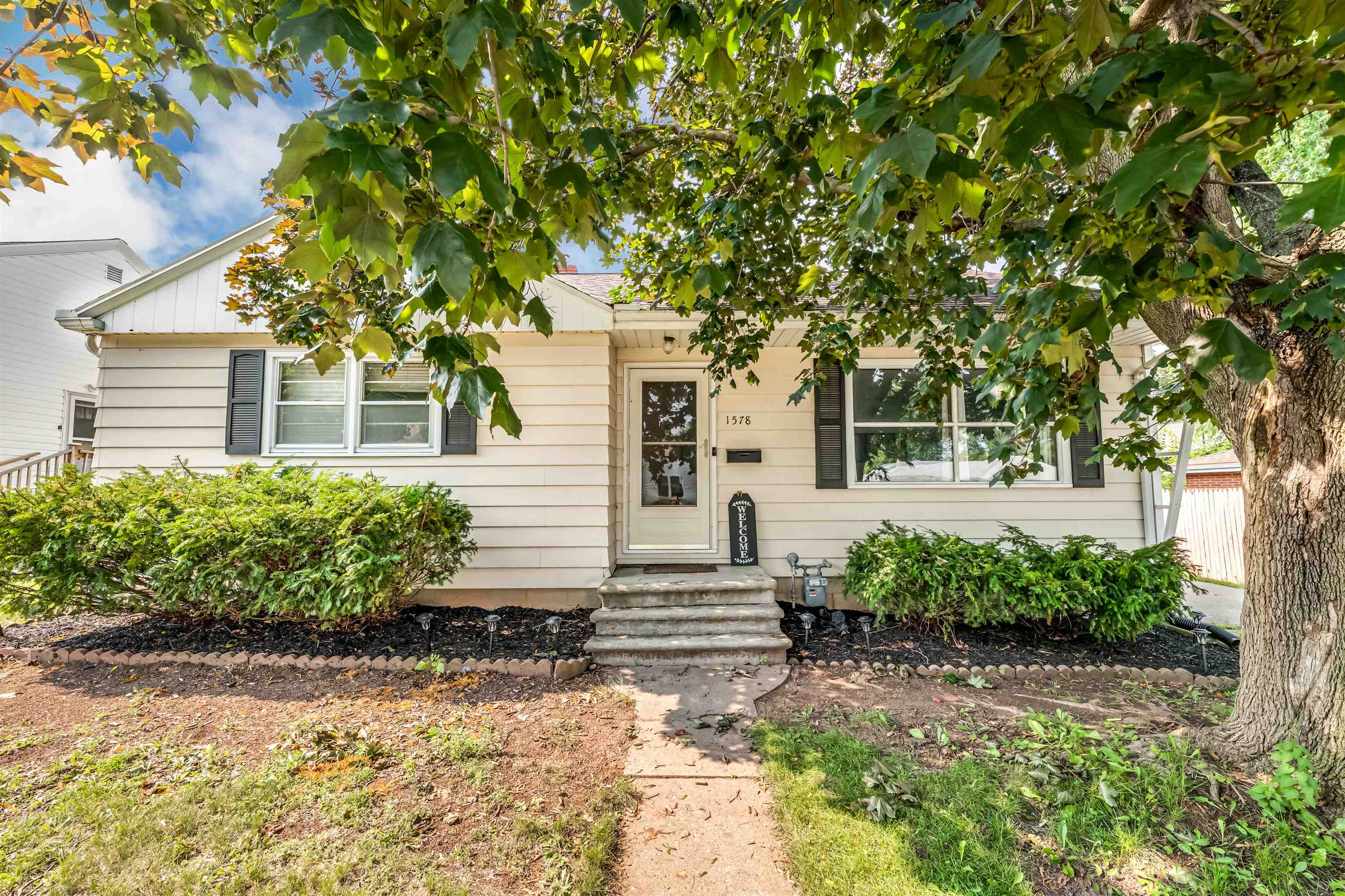 1578 LOUISE Street Green Bay Wisconsin United States, for Sale, residential,  , Fireside Realty LLC
