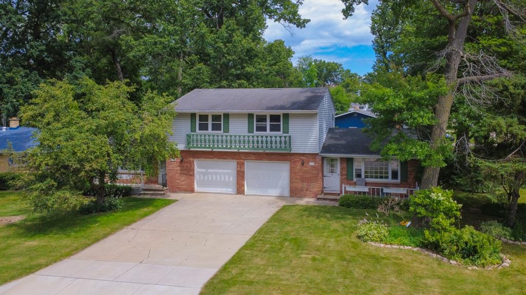 1439 SPRINGDALE Lane Green Bay Wisconsin United States, for Sale, residential,  , Fireside Realty LLC