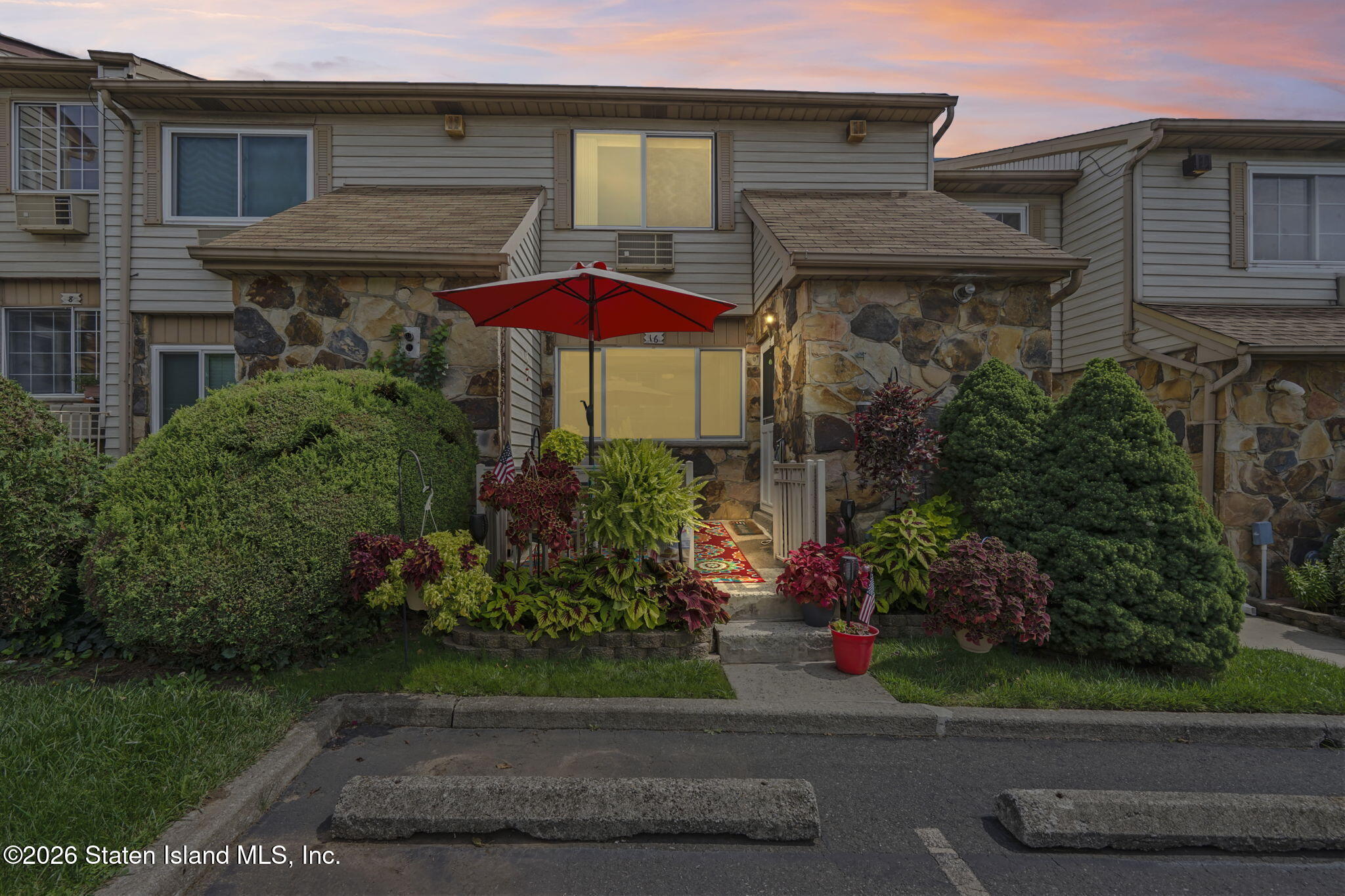 16 Lynn Court APT 82 Staten Island New York United States, for Sale, residential, John  Martelotti, Keller Williams Staten Island