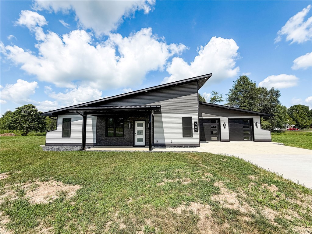 509 E Iowa Street Oblong Illinois United States, for Sale, residential,  , Personal Service Realty