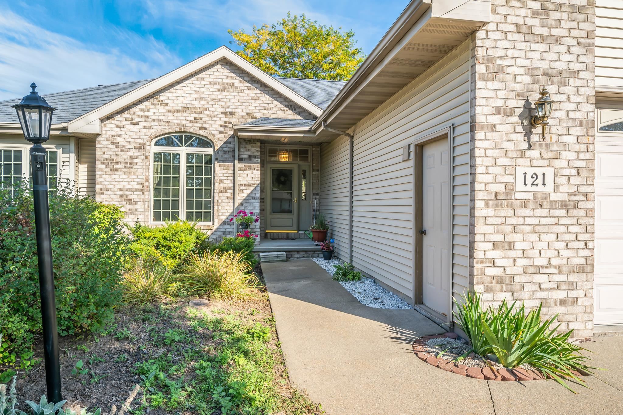 121 EDGEWOOD Lane Combined Locks Wisconsin United States, Sold, residential, , Fireside Realty LLC