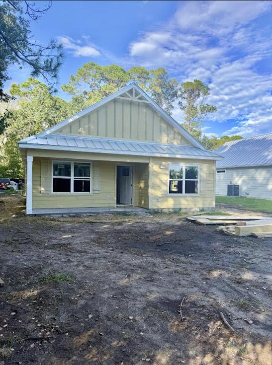 217 15th St Apalachicola Florida United States, for Sale, residential, Deb Robertson, The Naumann Group Real Estate, Inc.