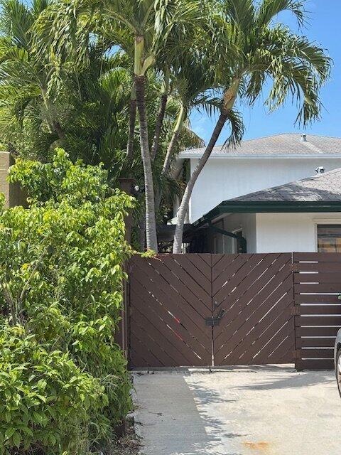 1637 NE 5TH Street APT 2 Fort Lauderdale Florida United States, for Sale, residential, Heike Drewniok, Fort Lauderdale Real Estate