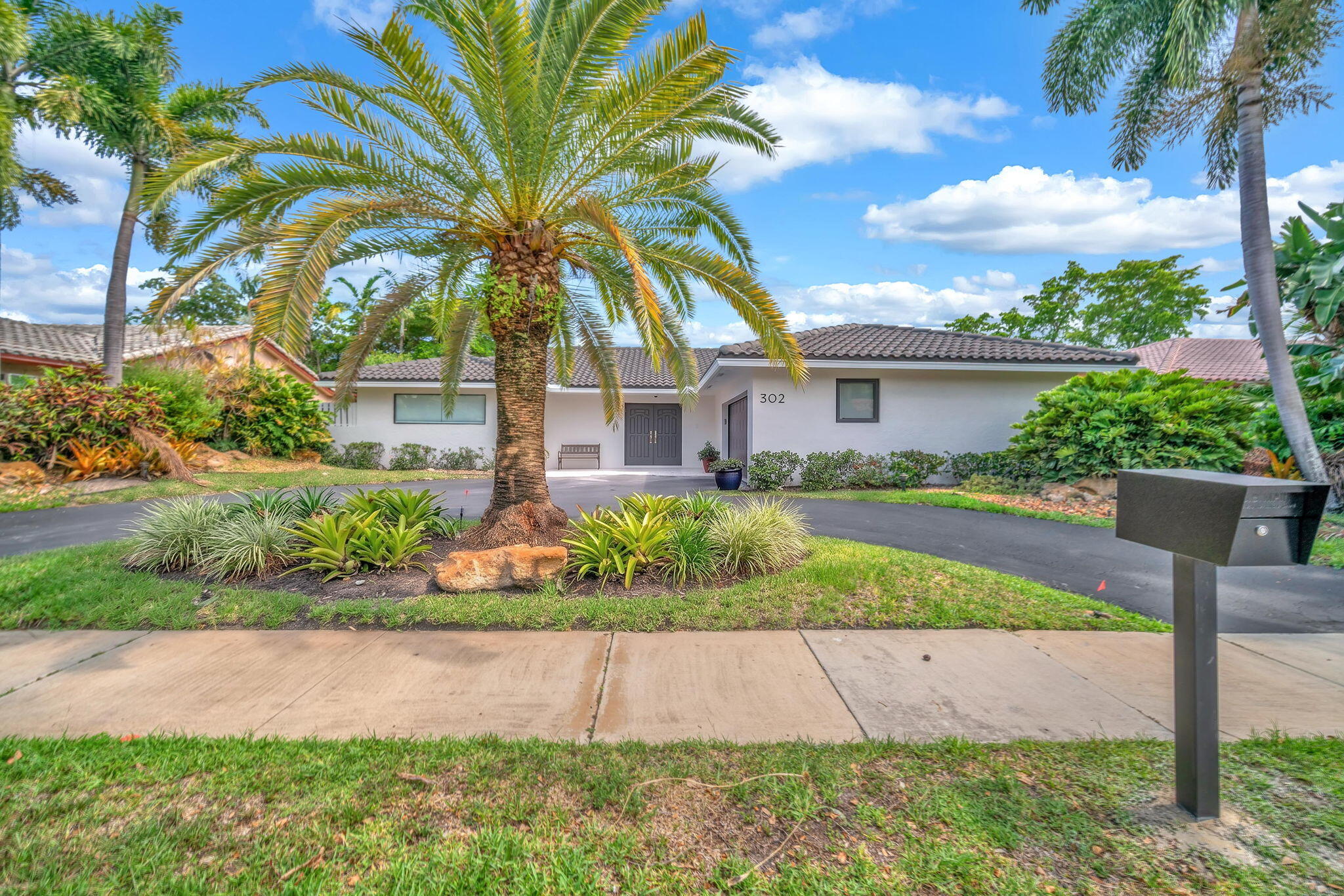 3020 N 34TH Street Hollywood Florida United States, for Rent, residential,  , InCom Real Estate - New Demo Office