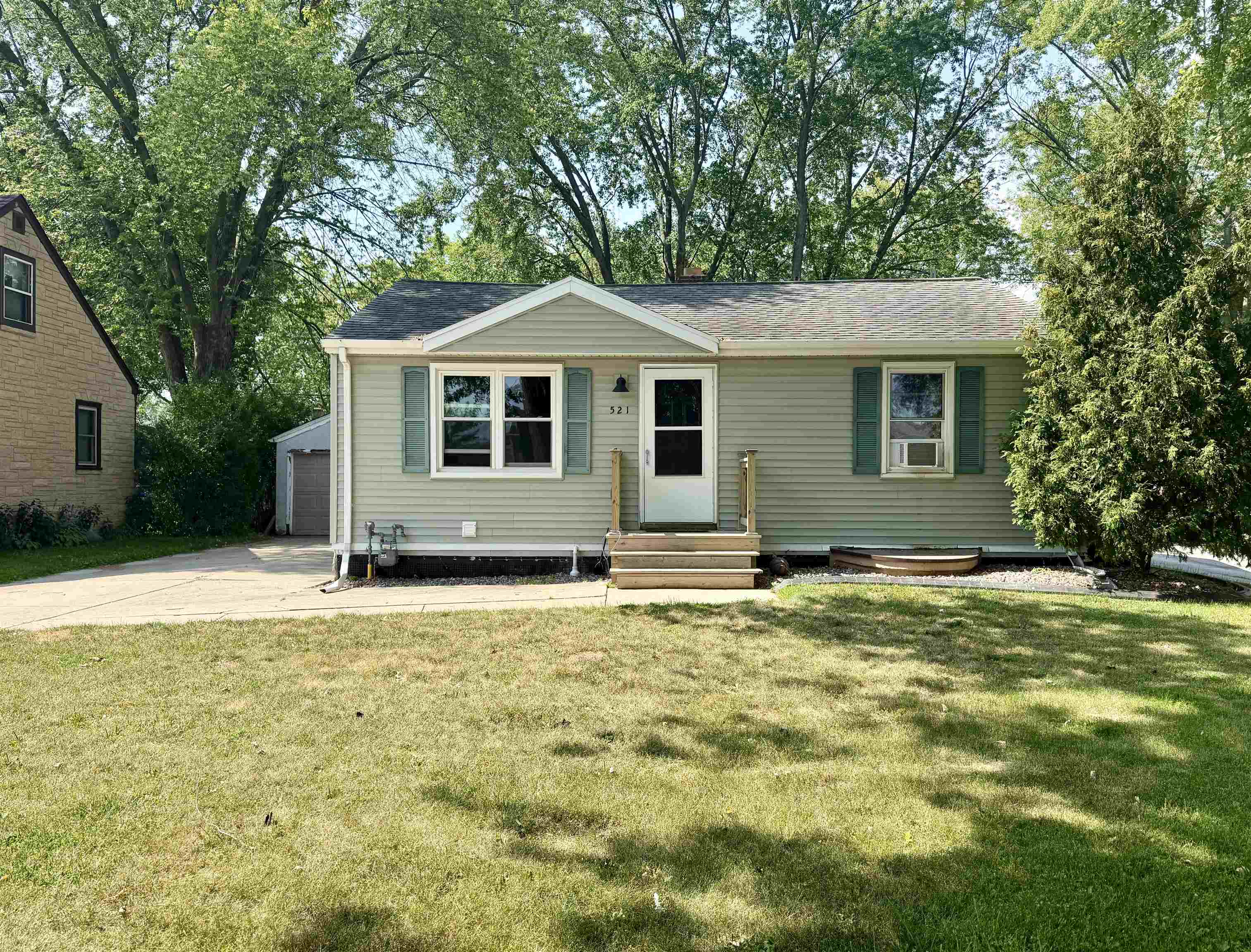 521 COTTAGE GROVE Avenue Green Bay Wisconsin United States, for Sale, residential,  , Fireside Realty LLC